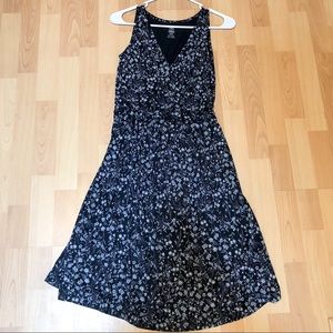 NEW black & white XS maternity sleeveless dress